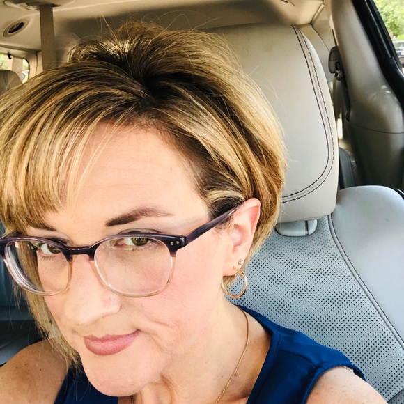 Meet the Posher - Picture 1 of 3